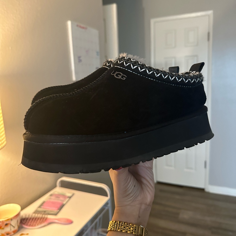 Ugg Tazz black platforms